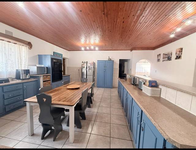 5 BEDROOM HOUSE FOR SALE IN HUTTENHEIGHTS